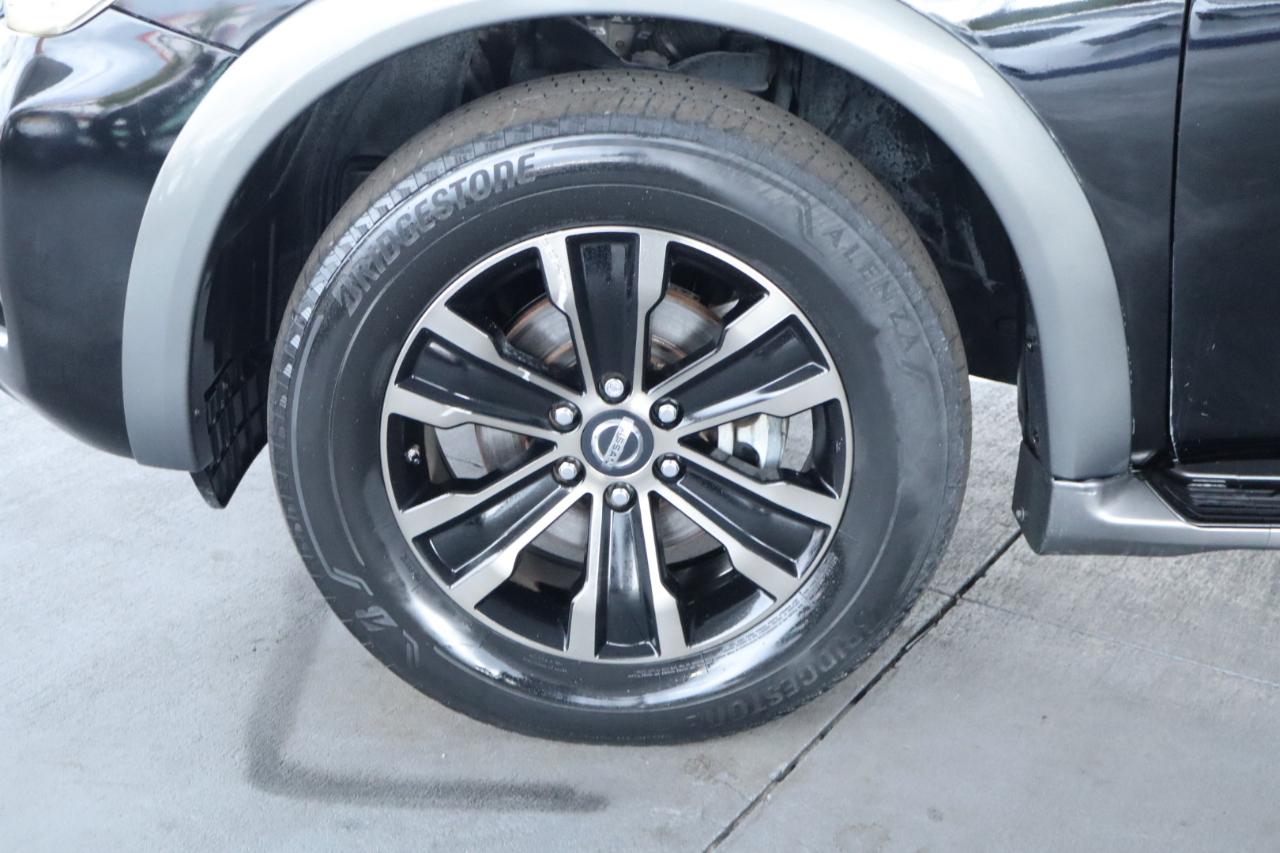 Nissan Armada 4x2 Platinum 2017