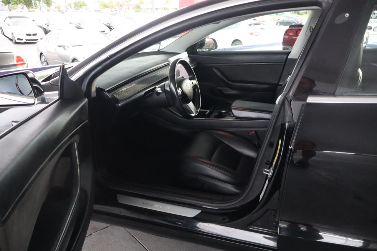 Tesla Model 3 Mid Range Battery RWD 2018