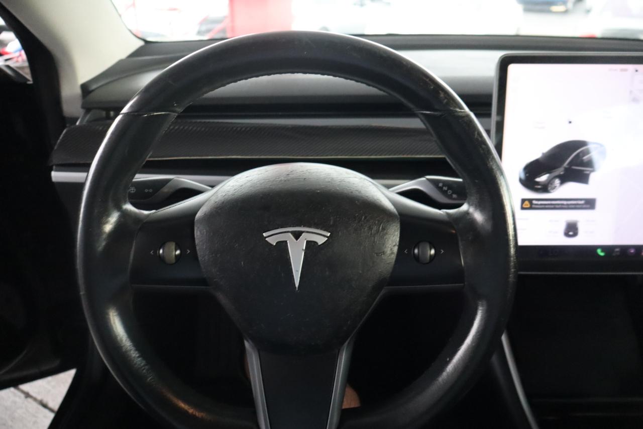 Tesla Model 3 Mid Range Battery RWD 2018