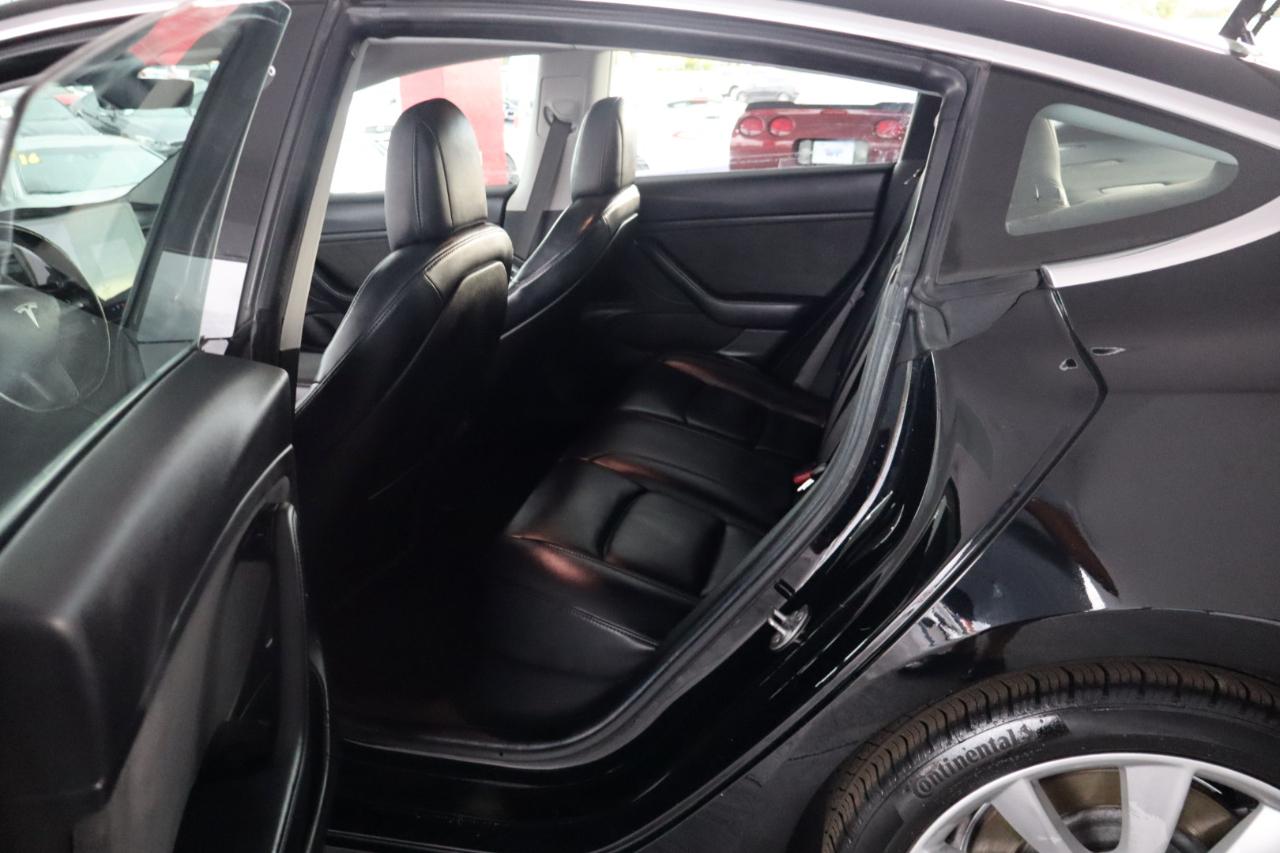Tesla Model 3 Mid Range Battery RWD 2018