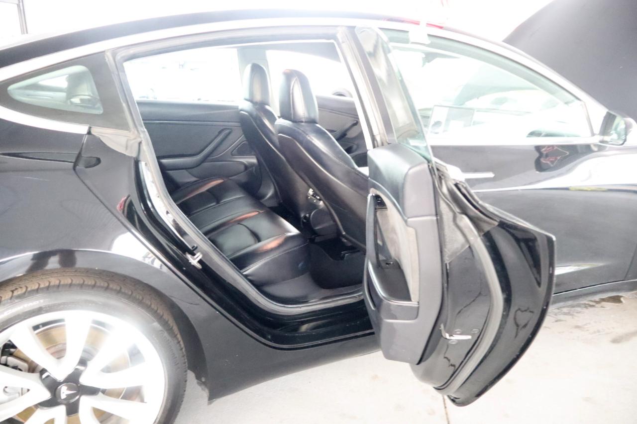 Tesla Model 3 Mid Range Battery RWD 2018