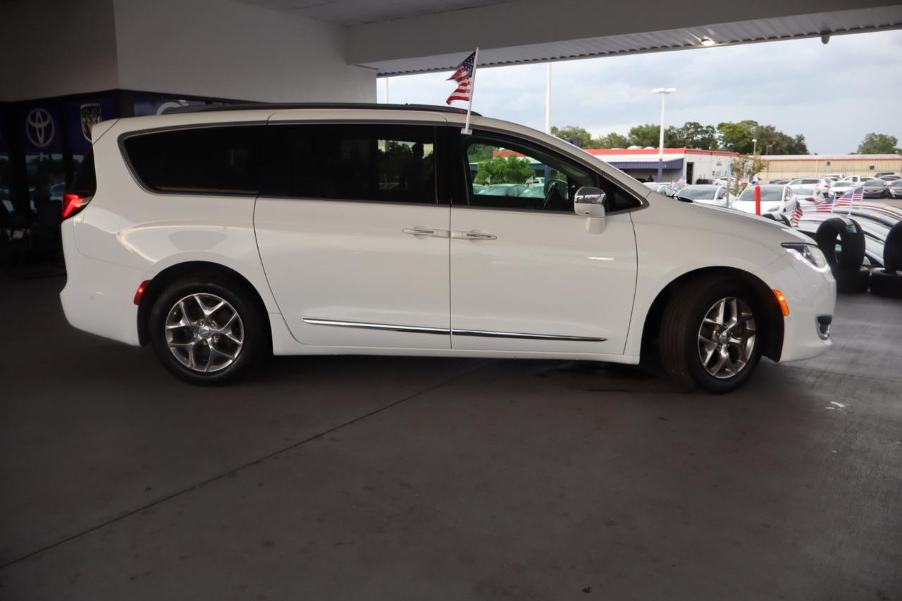 Chrysler Pacifica Limited FWD 2018
