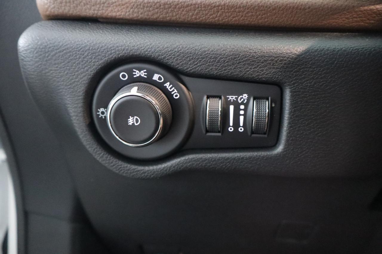 Chrysler Pacifica Limited FWD 2018