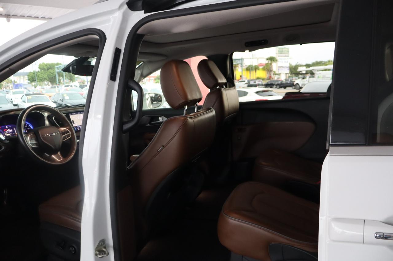 Chrysler Pacifica Limited FWD 2018