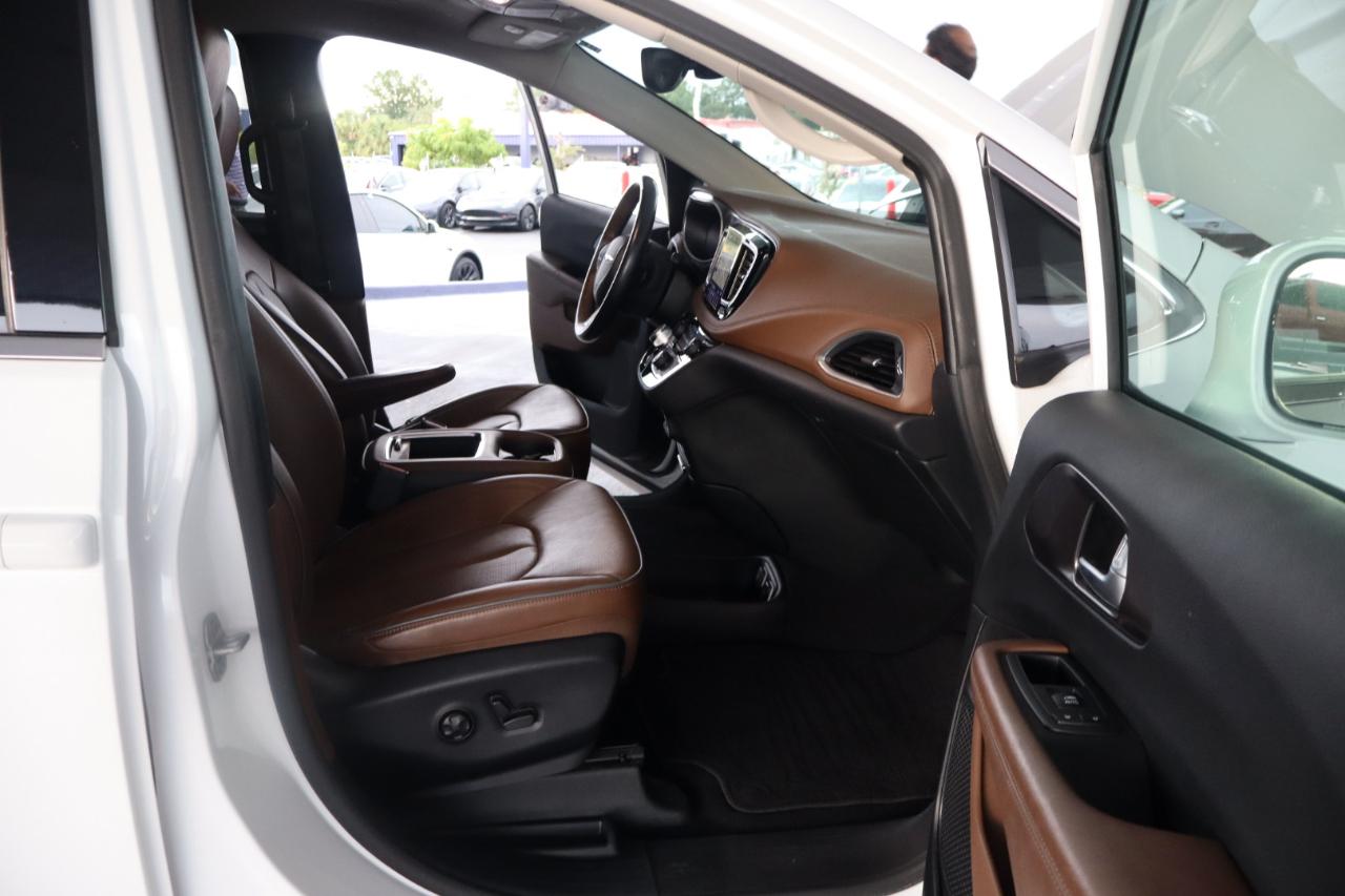 Chrysler Pacifica Limited FWD 2018