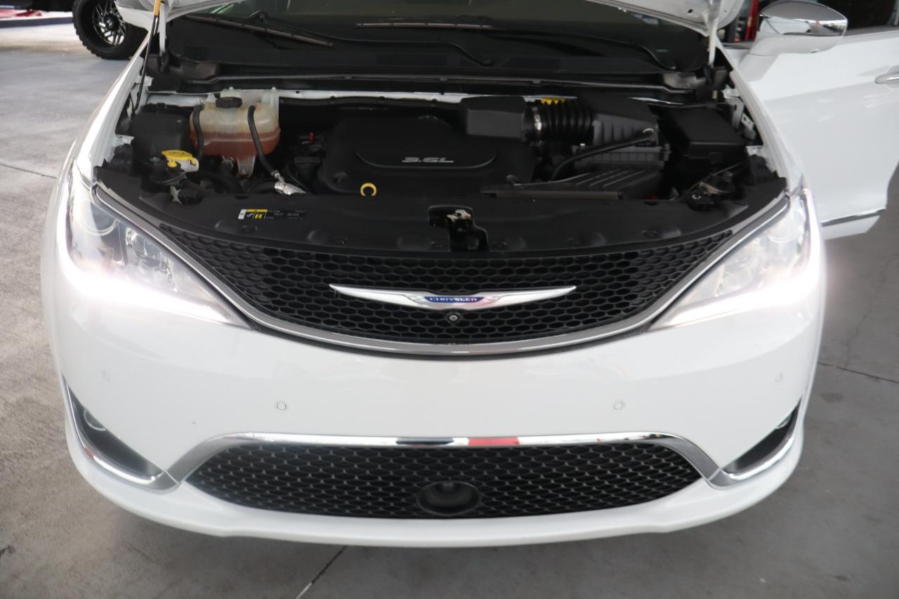 Chrysler Pacifica Limited FWD 2018