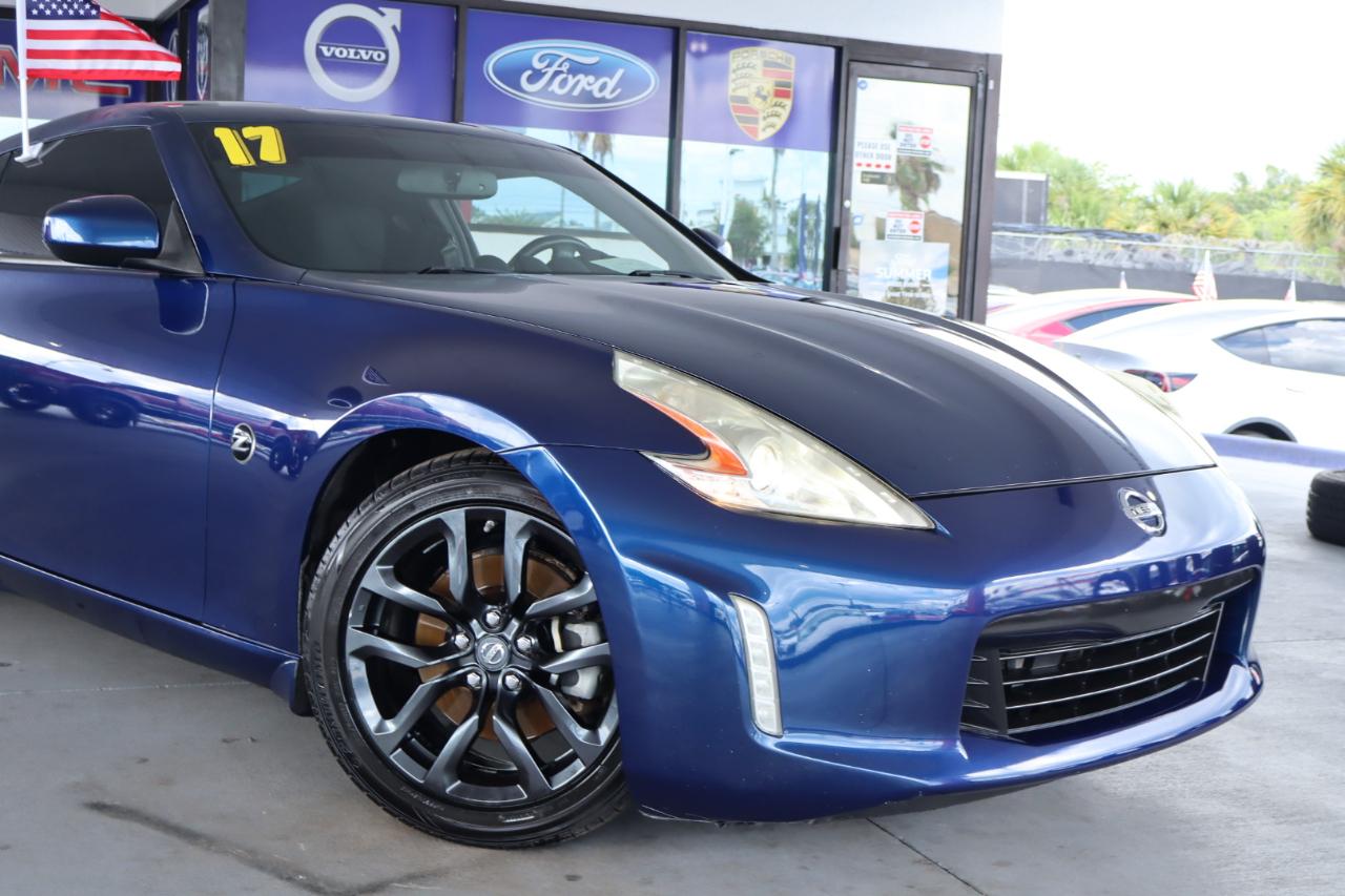 Nissan 370Z Coupe Manual 2017