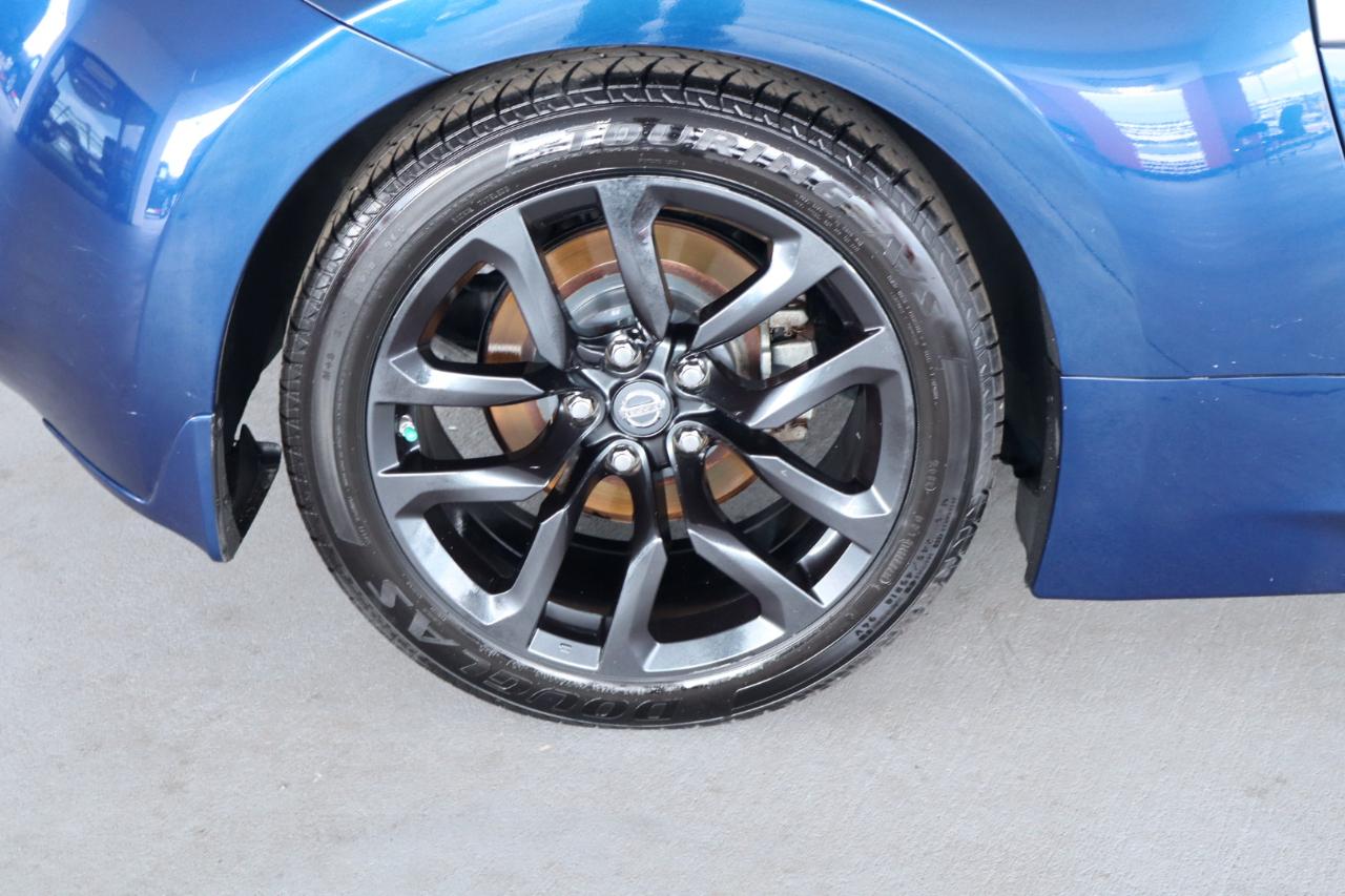 Nissan 370Z Coupe Manual 2017