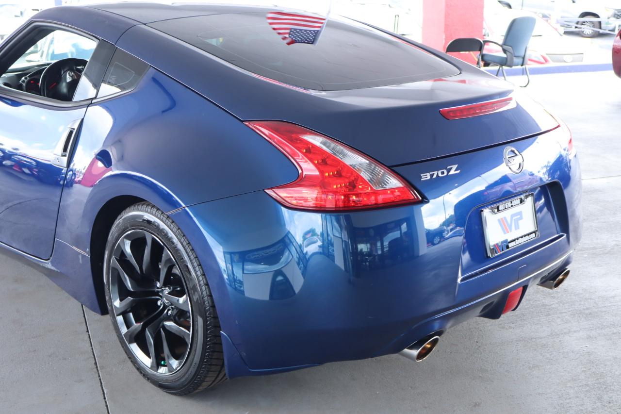 Nissan 370Z Coupe Manual 2017