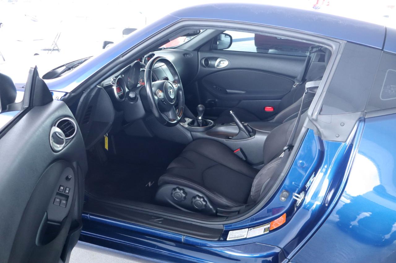 Nissan 370Z Coupe Manual 2017