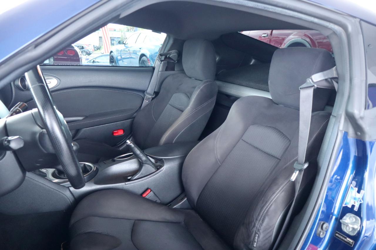 Nissan 370Z Coupe Manual 2017