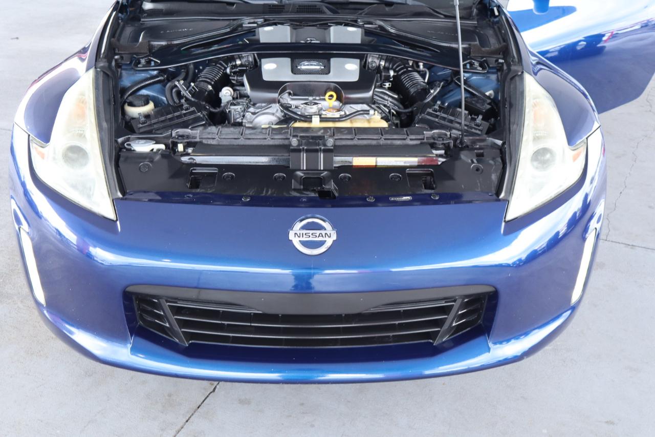 Nissan 370Z Coupe Manual 2017
