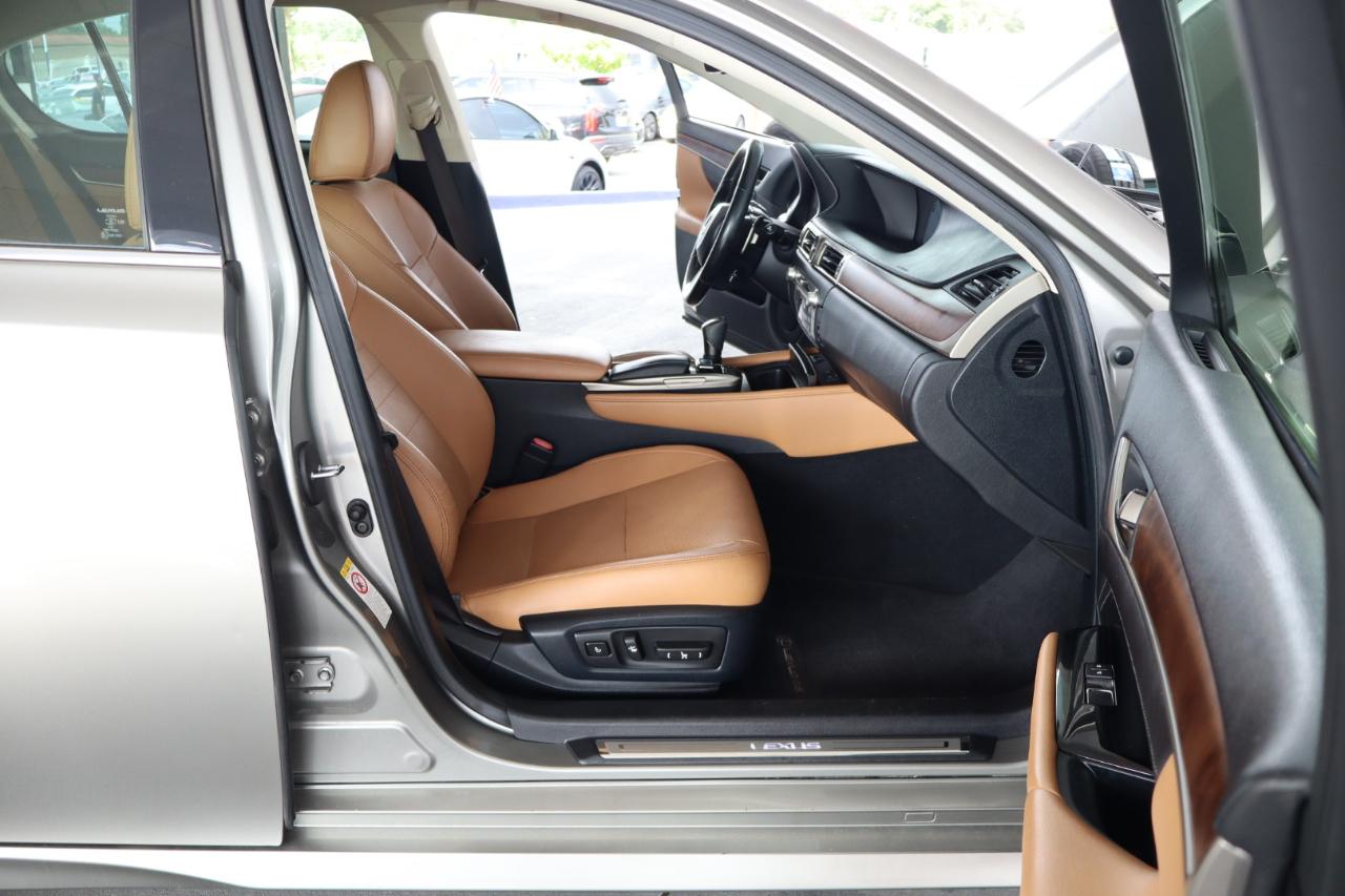Lexus GS 350 4dr Sdn RWD 2016