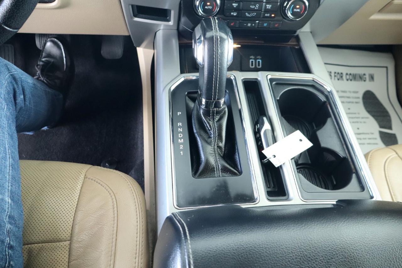 Ford F-150 2WD SuperCrew 157" Lariat 2016