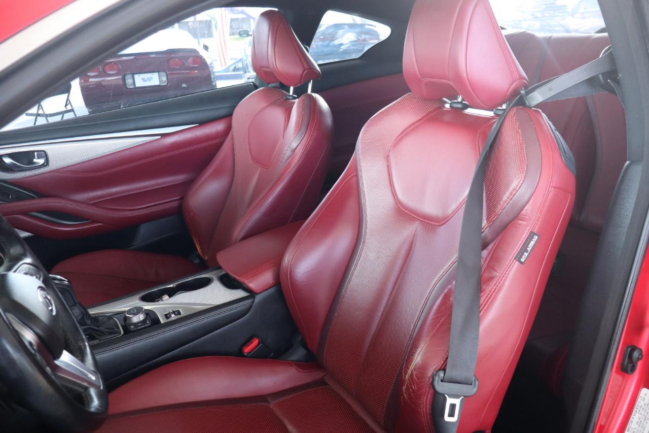 Infiniti Q60 Red Sport 400 RWD 2017