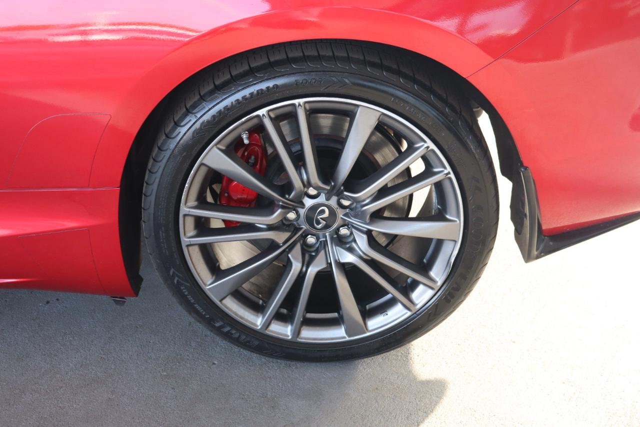 Infiniti Q60 Red Sport 400 RWD 2017