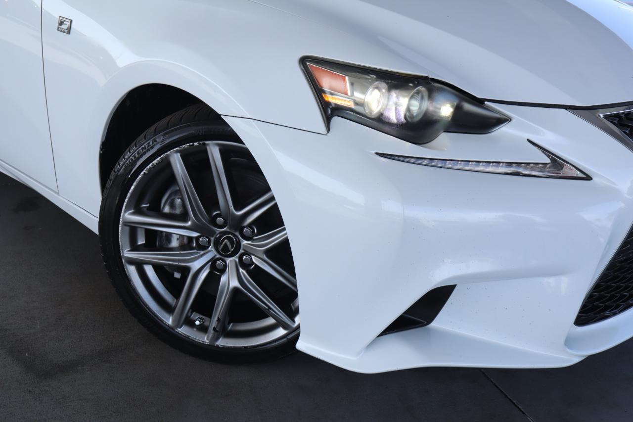 Lexus IS 350 4dr Sdn RWD 2016