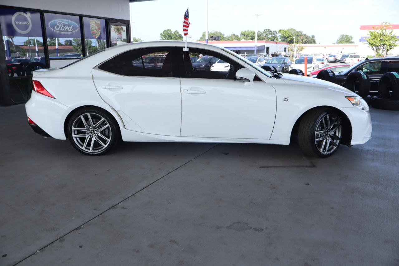 Lexus IS 350 4dr Sdn RWD 2016
