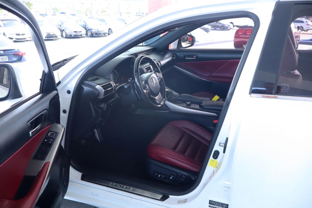 Lexus IS 350 4dr Sdn RWD 2016