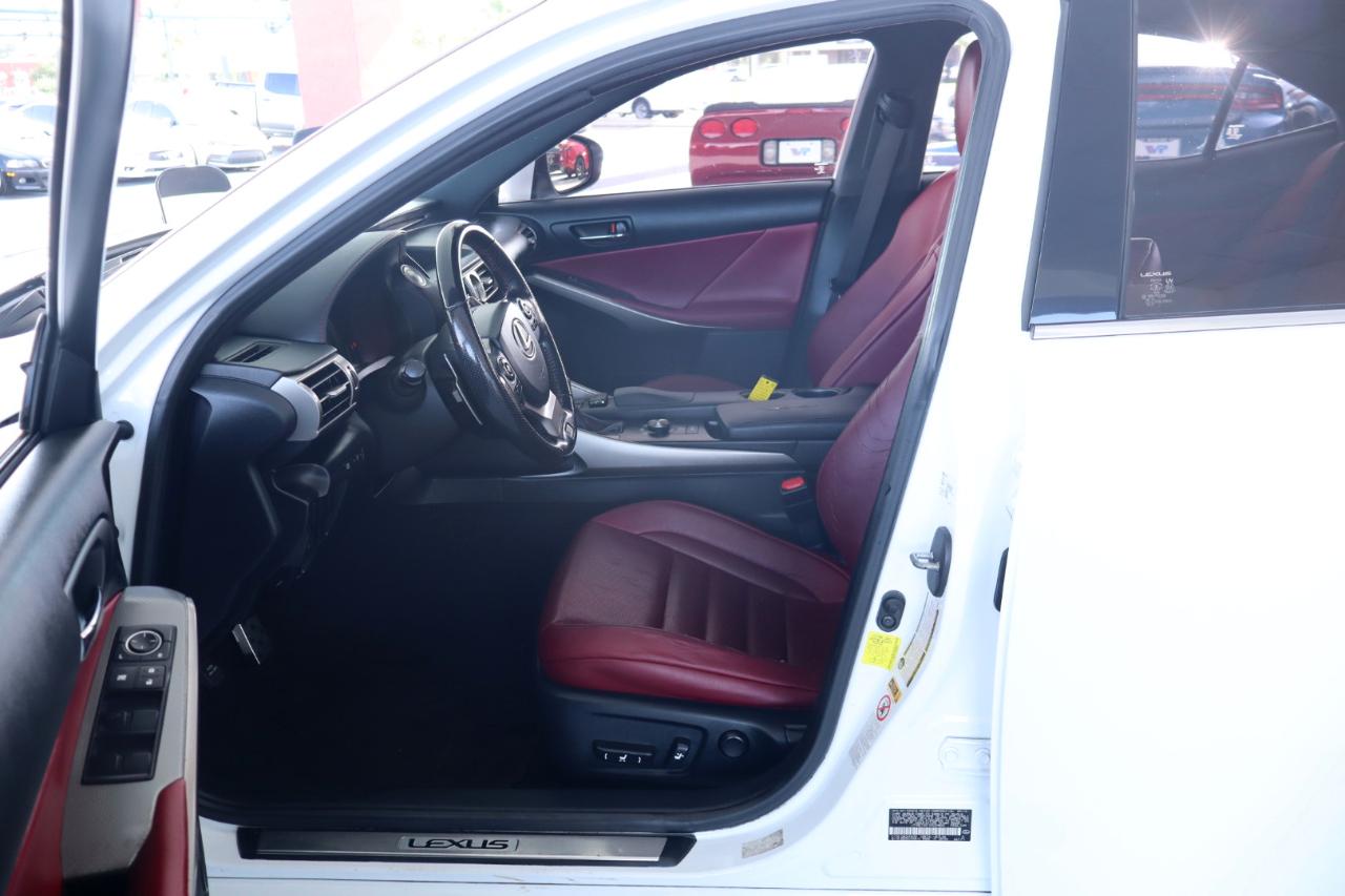 Lexus IS 350 4dr Sdn RWD 2016