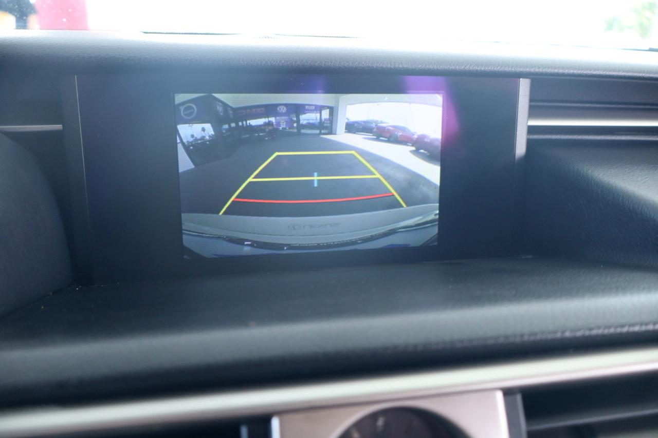 Lexus IS 350 4dr Sdn RWD 2016