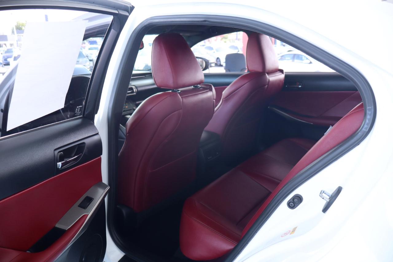 Lexus IS 350 4dr Sdn RWD 2016