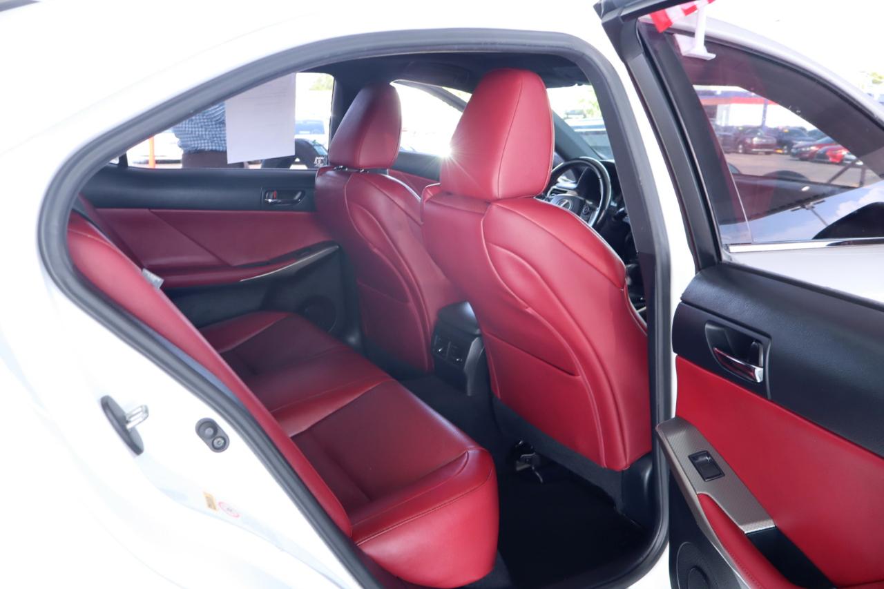 Lexus IS 350 4dr Sdn RWD 2016