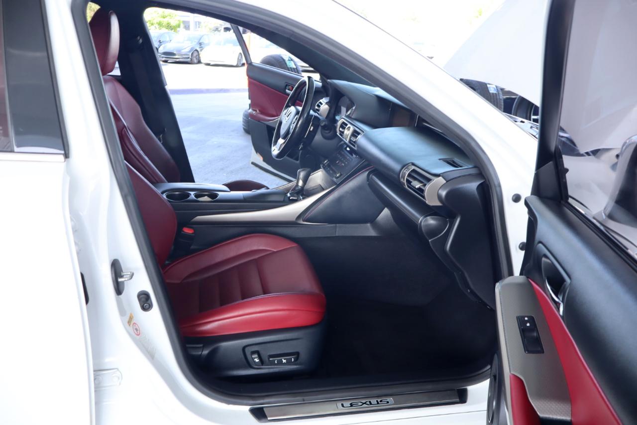 Lexus IS 350 4dr Sdn RWD 2016