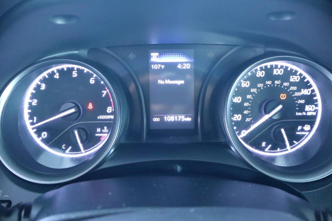 Toyota Camry SE Auto (Natl) 2021