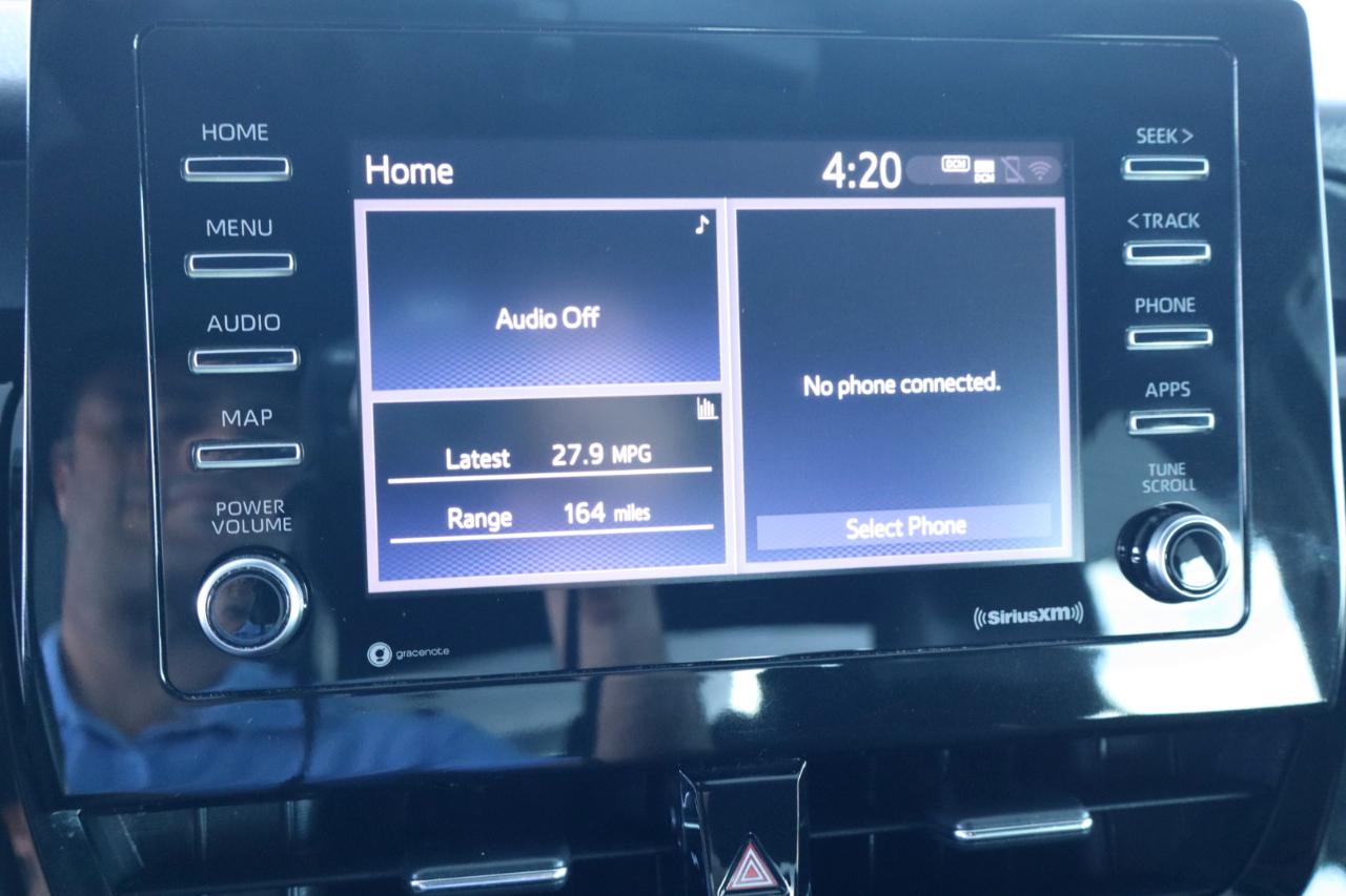 Toyota Camry SE Auto (Natl) 2021