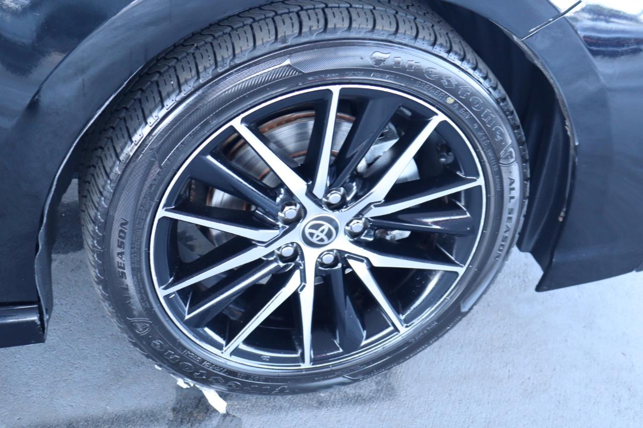 Toyota Camry SE Auto (Natl) 2021