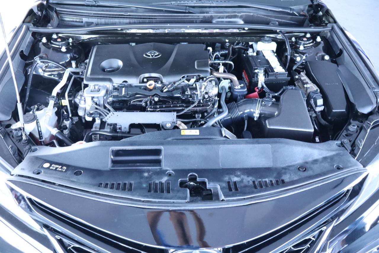 Toyota Camry SE Auto (Natl) 2021