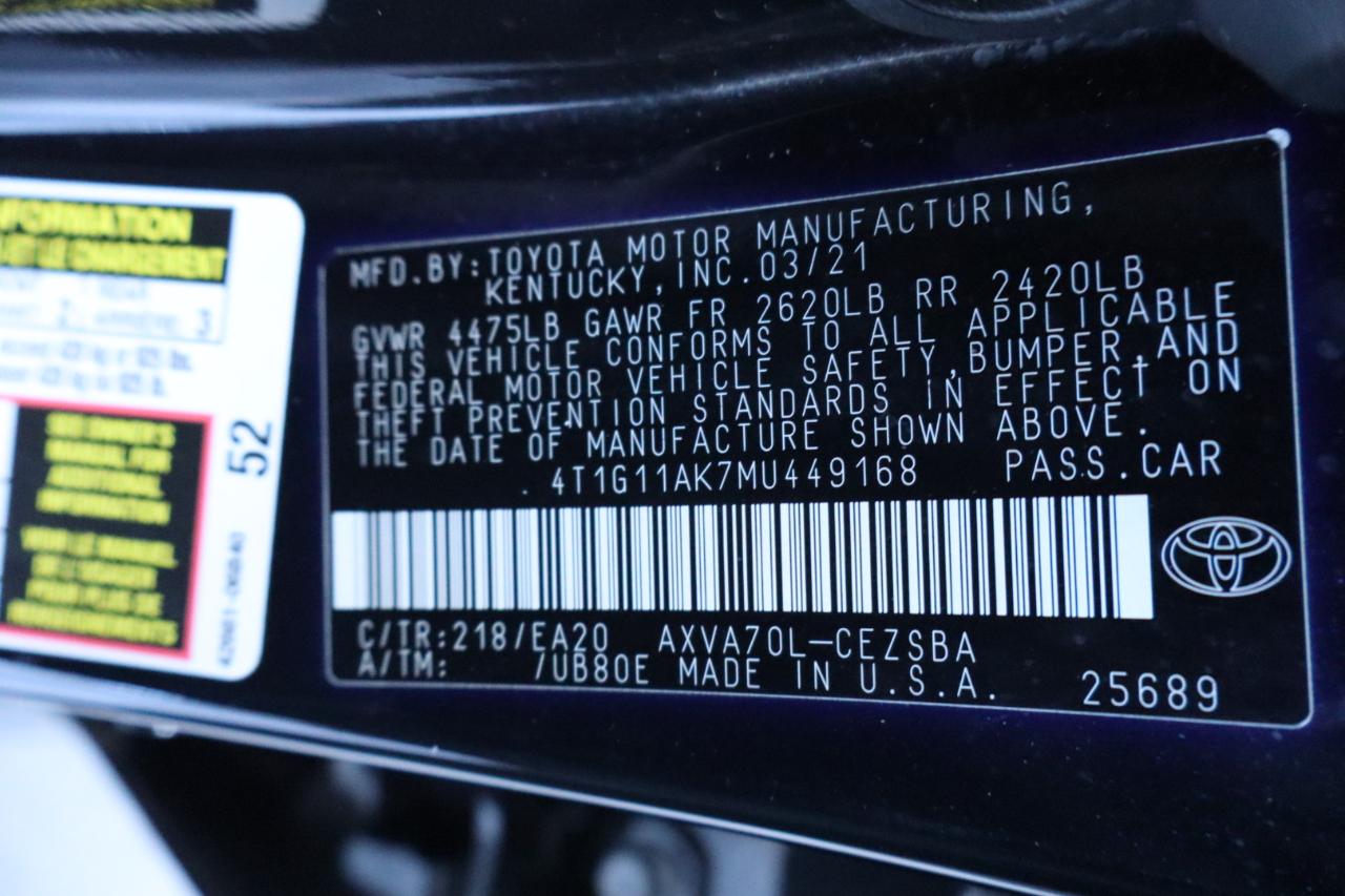 Toyota Camry SE Auto (Natl) 2021