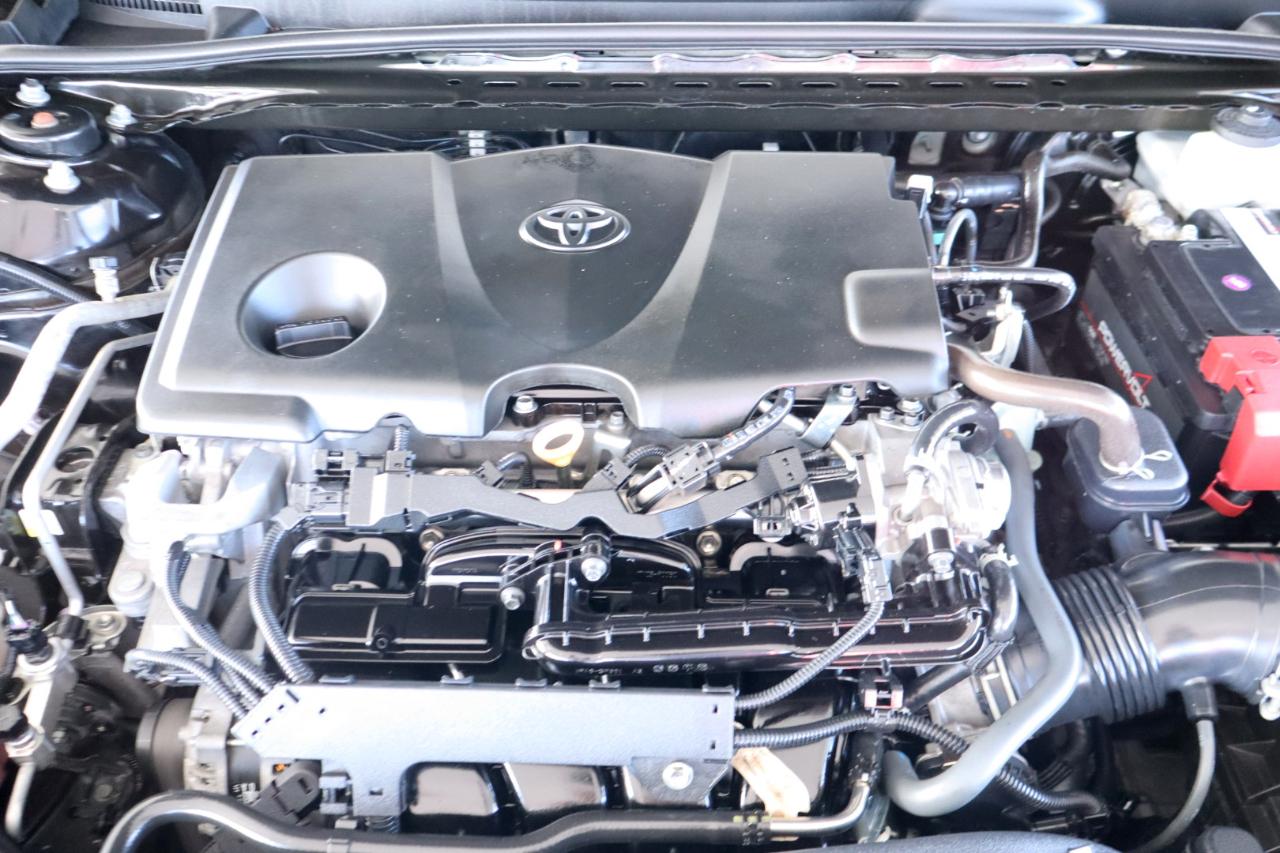 Toyota Camry SE Auto (Natl) 2021