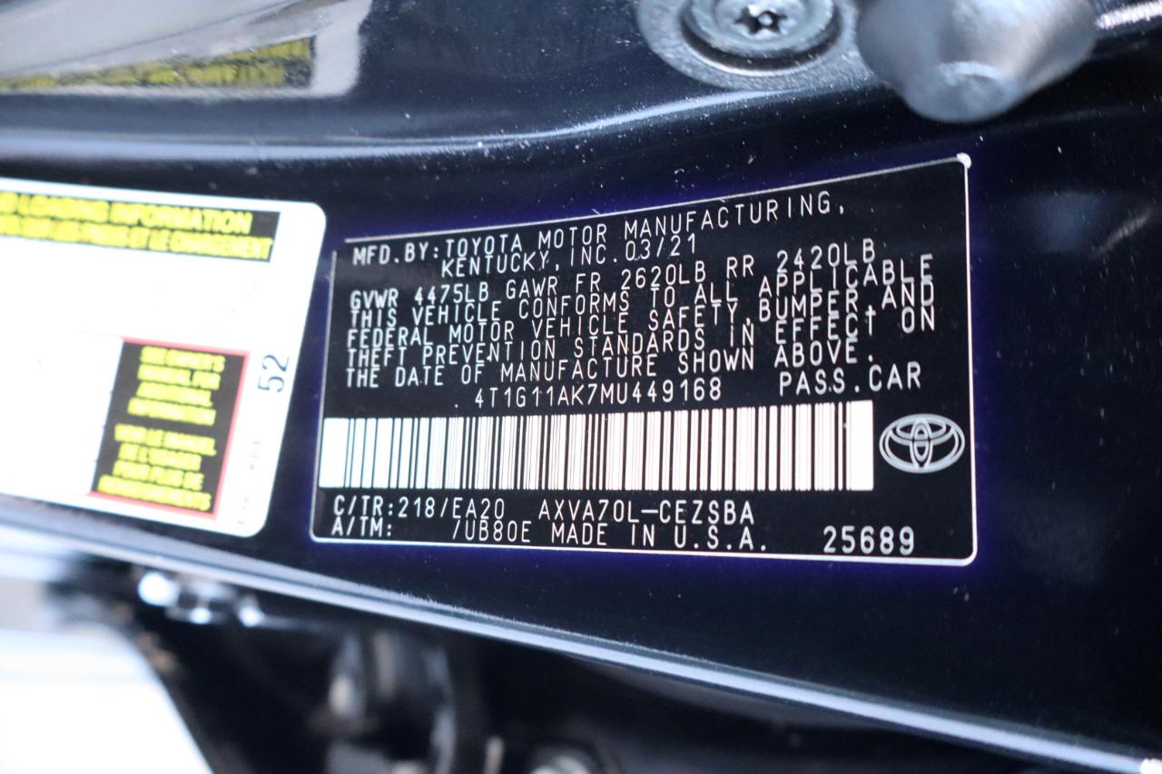Toyota Camry SE Auto (Natl) 2021