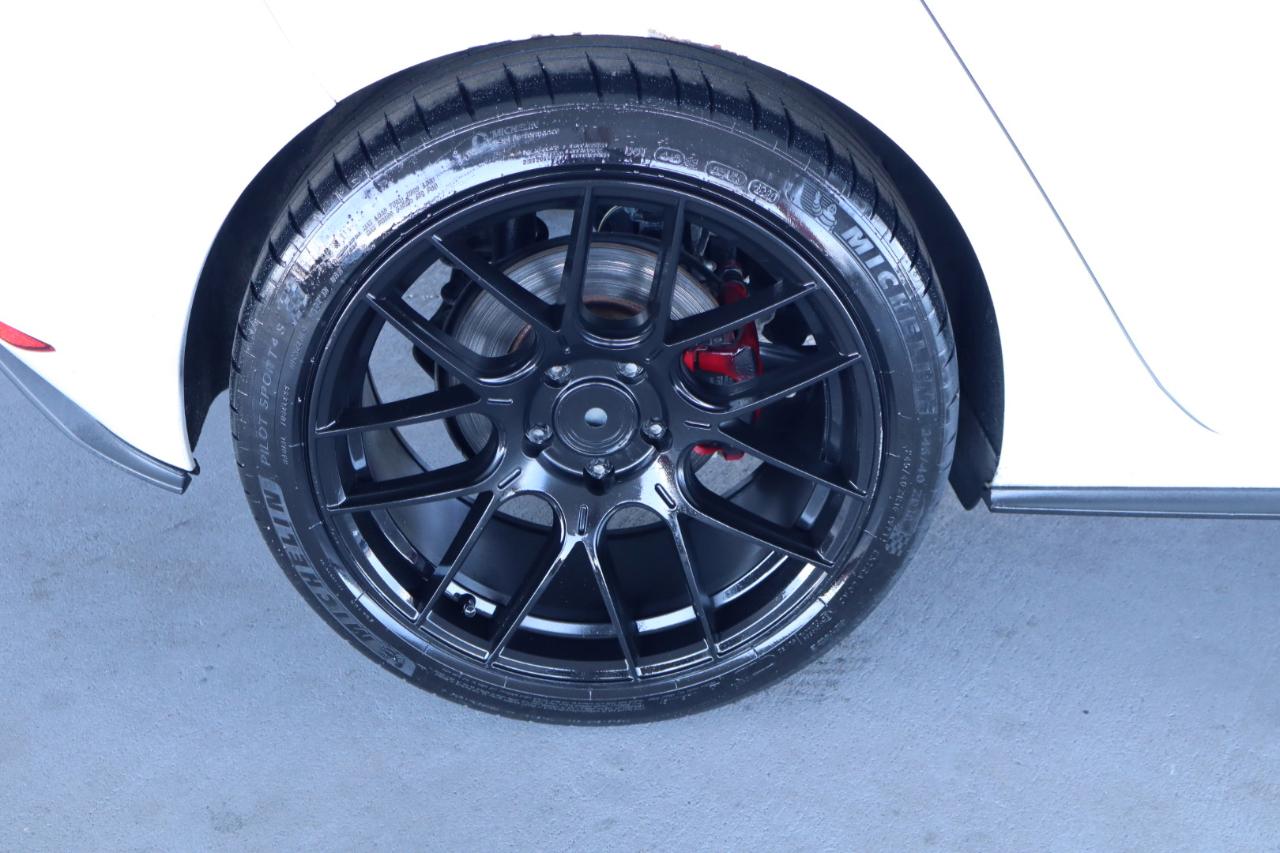 Volkswagen Golf GTI 2.0T 4-Door Autobahn DSG 2017
