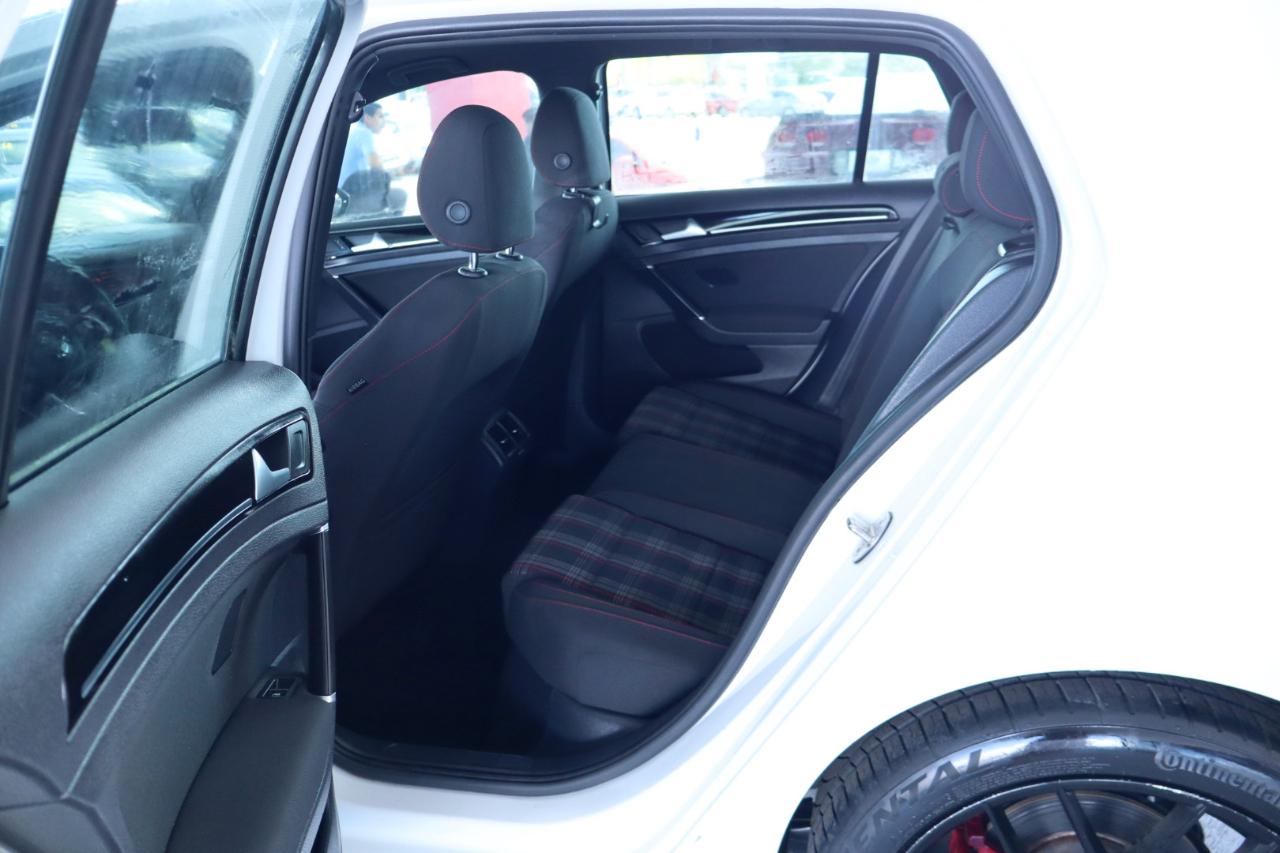 Volkswagen Golf GTI 2.0T 4-Door Autobahn DSG 2017
