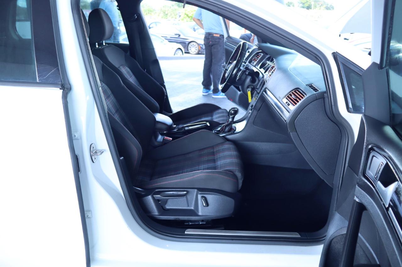 Volkswagen Golf GTI 2.0T 4-Door Autobahn DSG 2017
