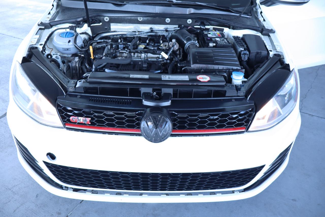 Volkswagen Golf GTI 2.0T 4-Door Autobahn DSG 2017