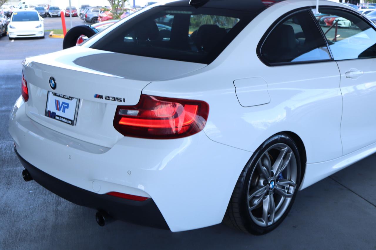 BMW 2 Series 2dr Cpe M235i RWD 2014