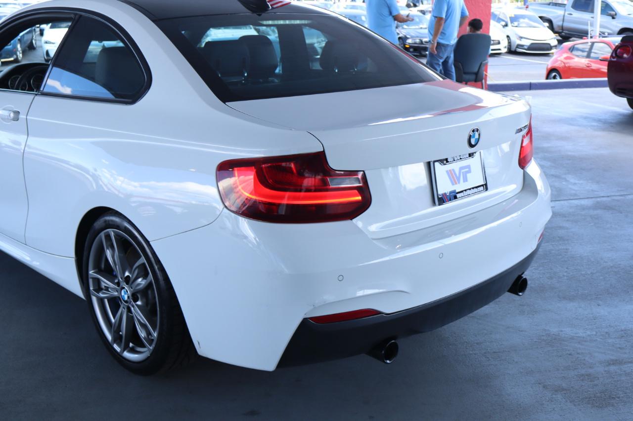 BMW 2 Series 2dr Cpe M235i RWD 2014