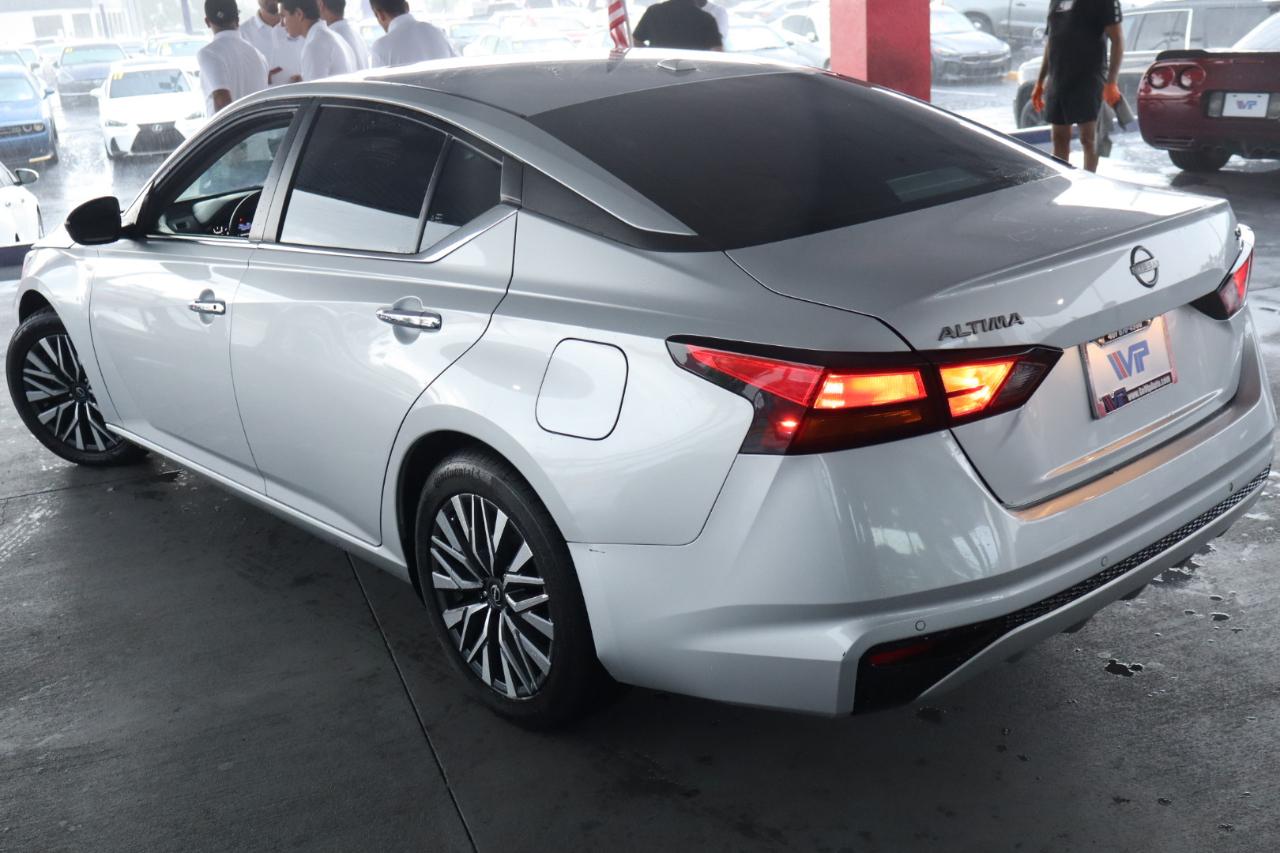 Nissan Altima 2.5 SV Sedan 2024