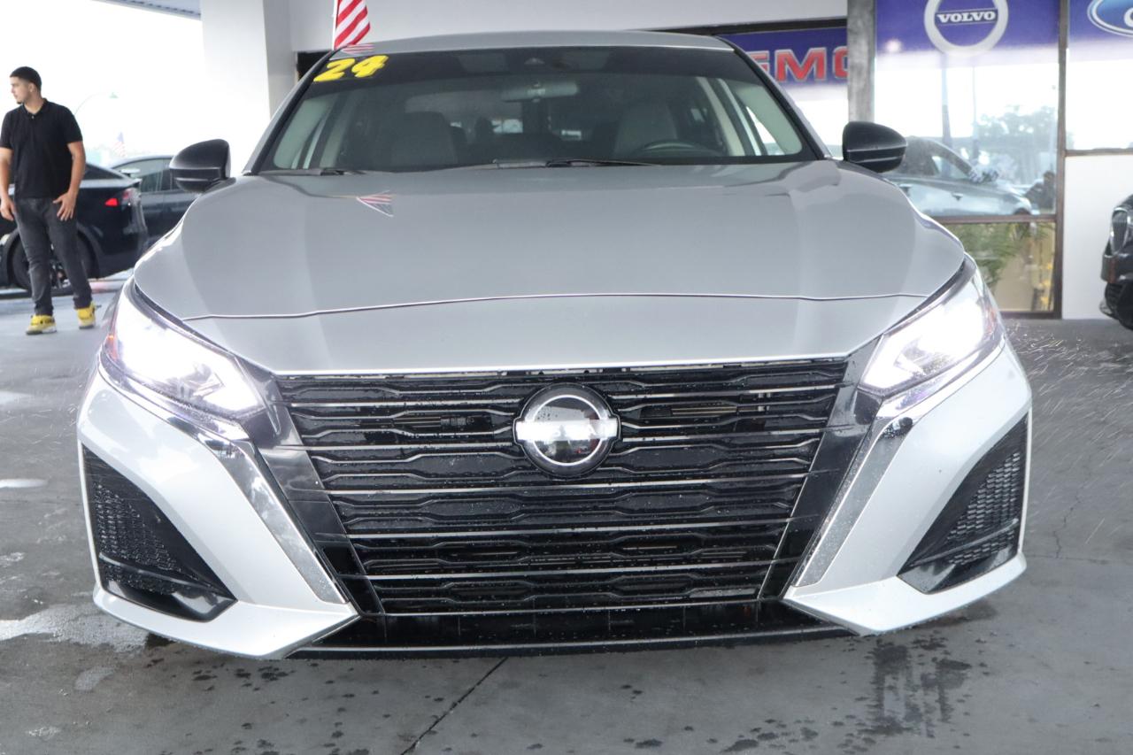 Nissan Altima 2.5 SV Sedan 2024