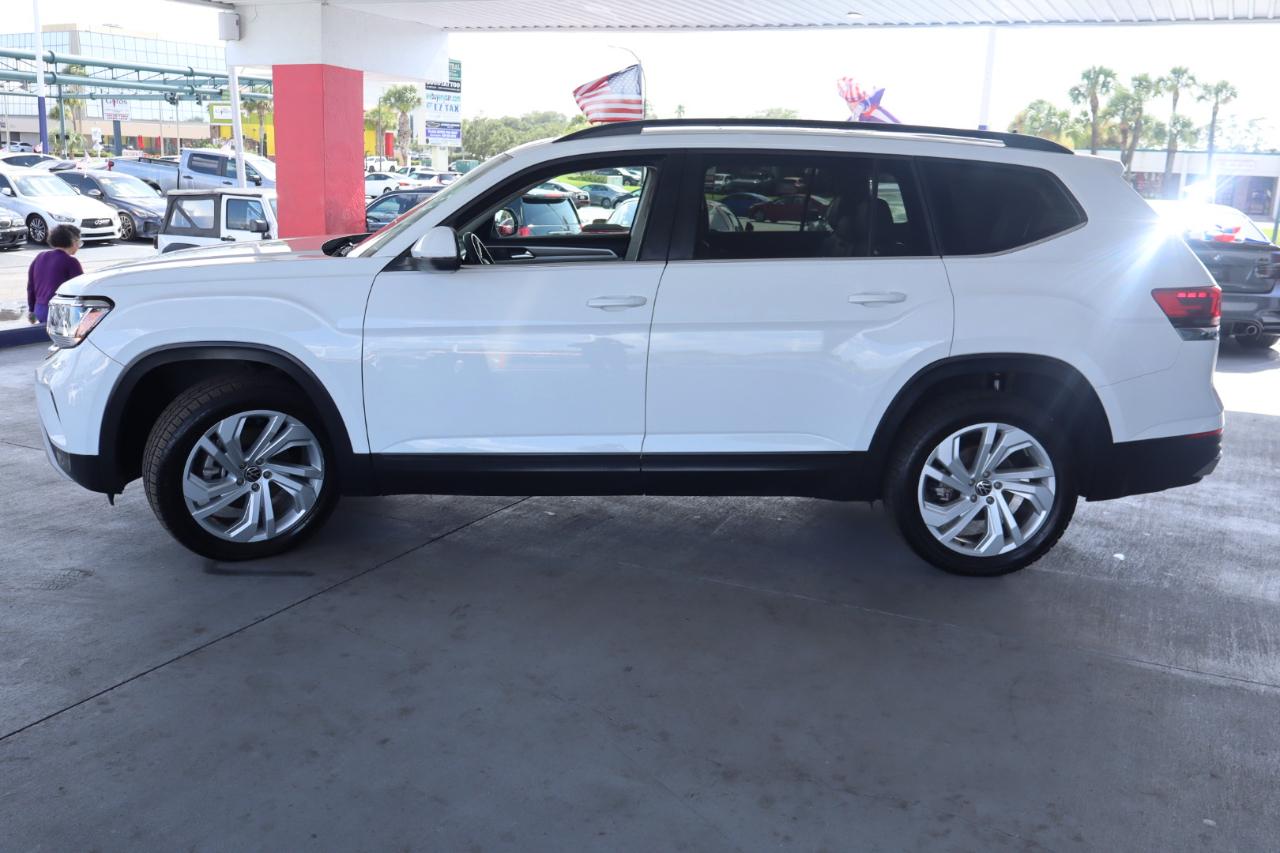 Volkswagen Atlas 3.6L V6 SE w/Technology 4MOTION 2022