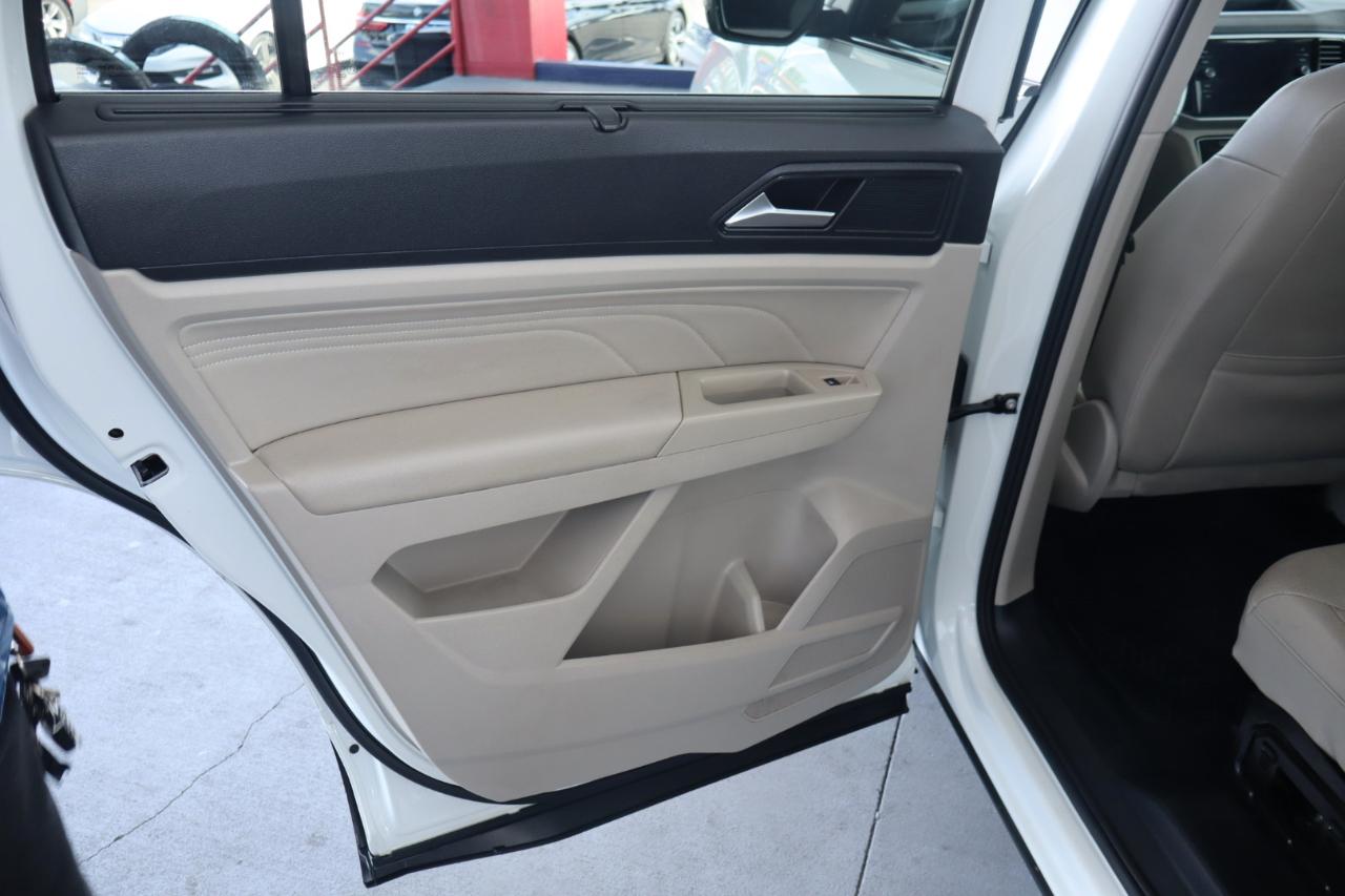 Volkswagen Atlas 3.6L V6 SE w/Technology 4MOTION 2022
