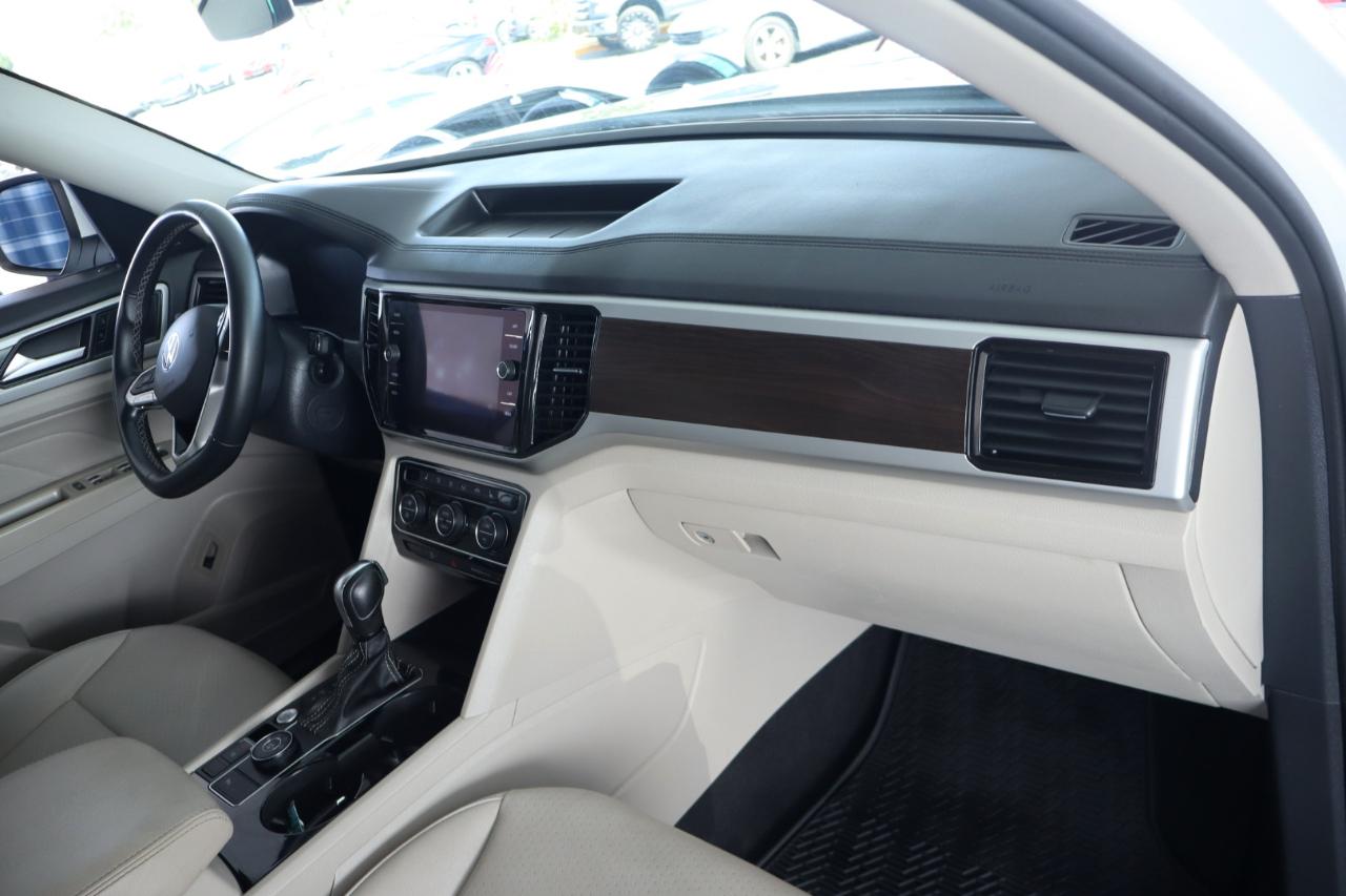 Volkswagen Atlas 3.6L V6 SE w/Technology 4MOTION 2022