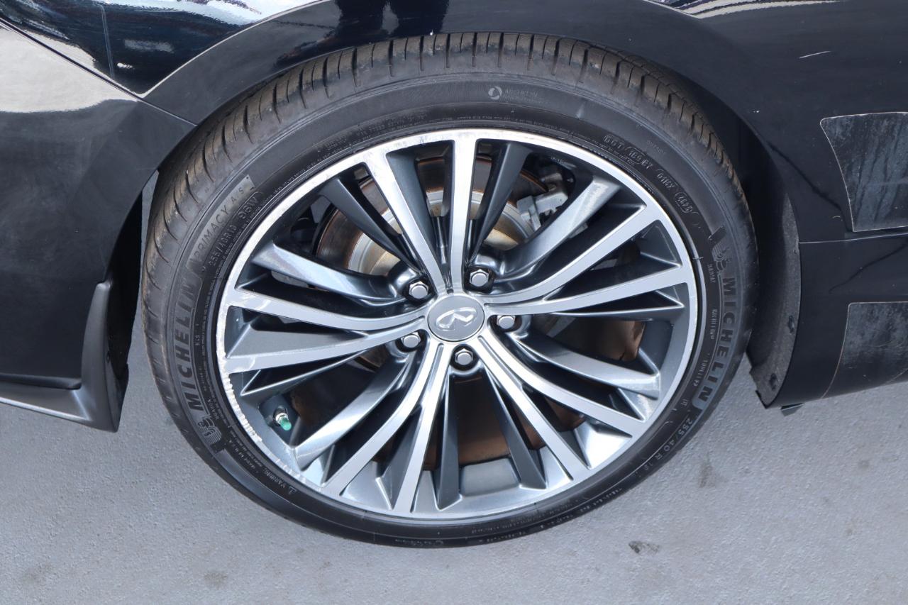 Infiniti Q60 3.0t LUXE AWD 2018