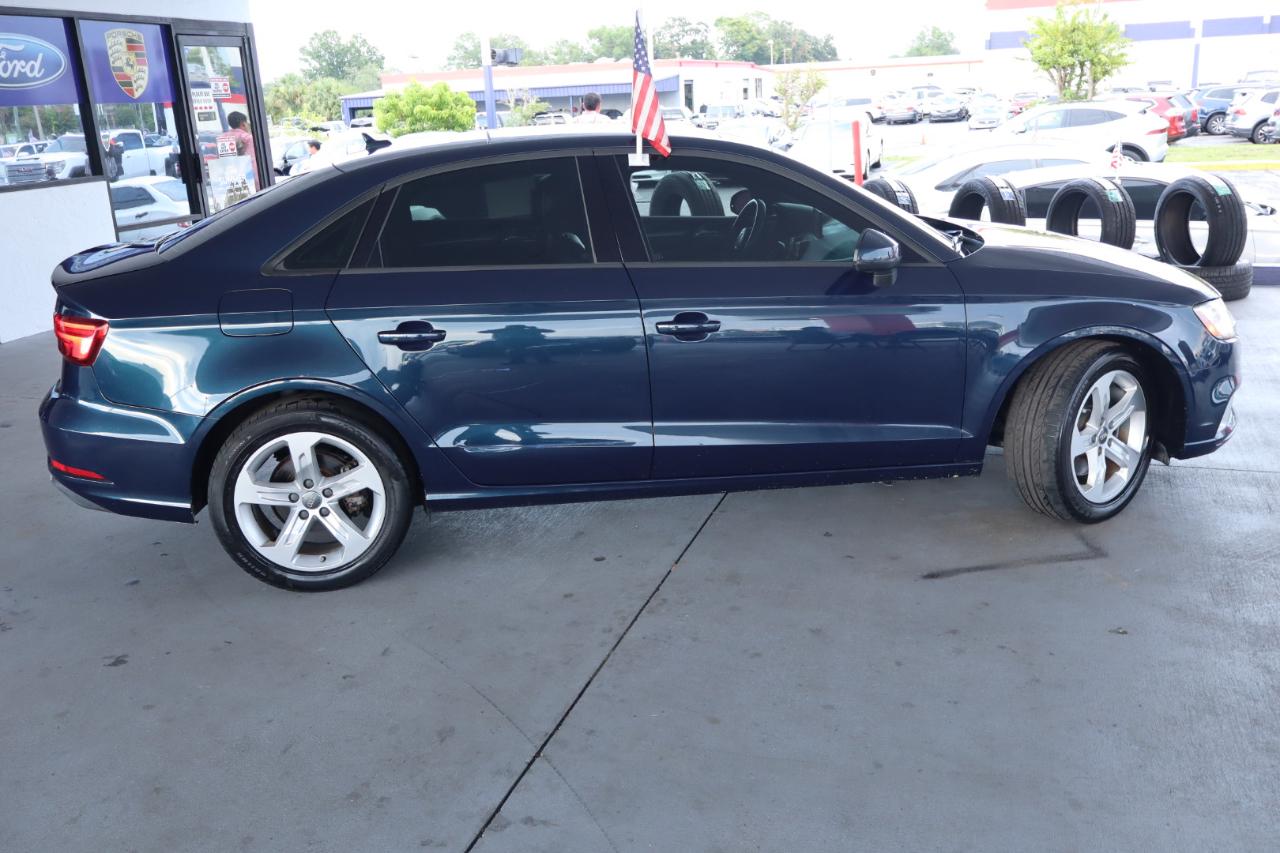 Audi A3 Sedan 2.0 TFSI Tech Premium FWD 2018