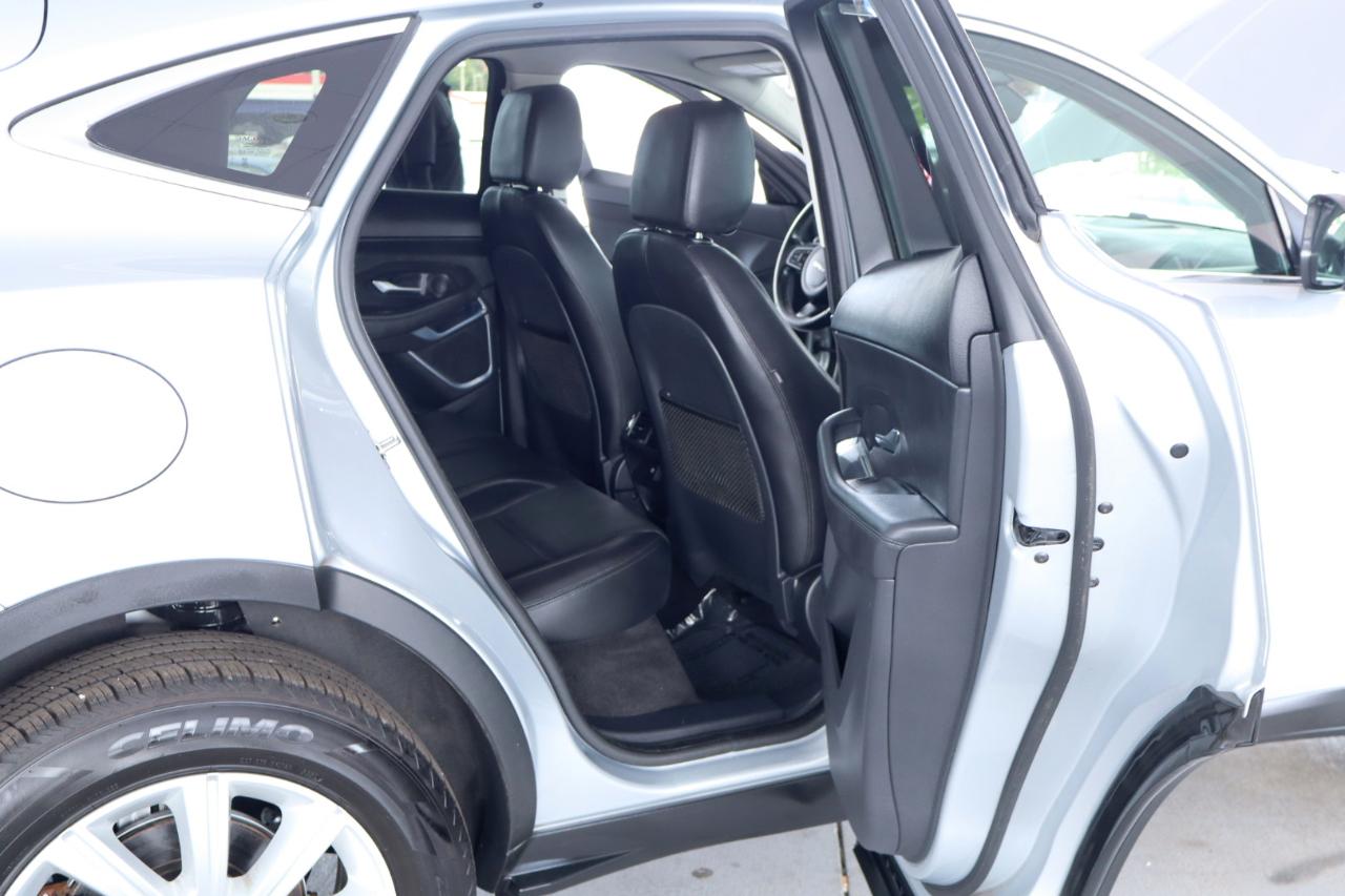 Jaguar E-Pace P300 AWD R-Dynamic S 2018