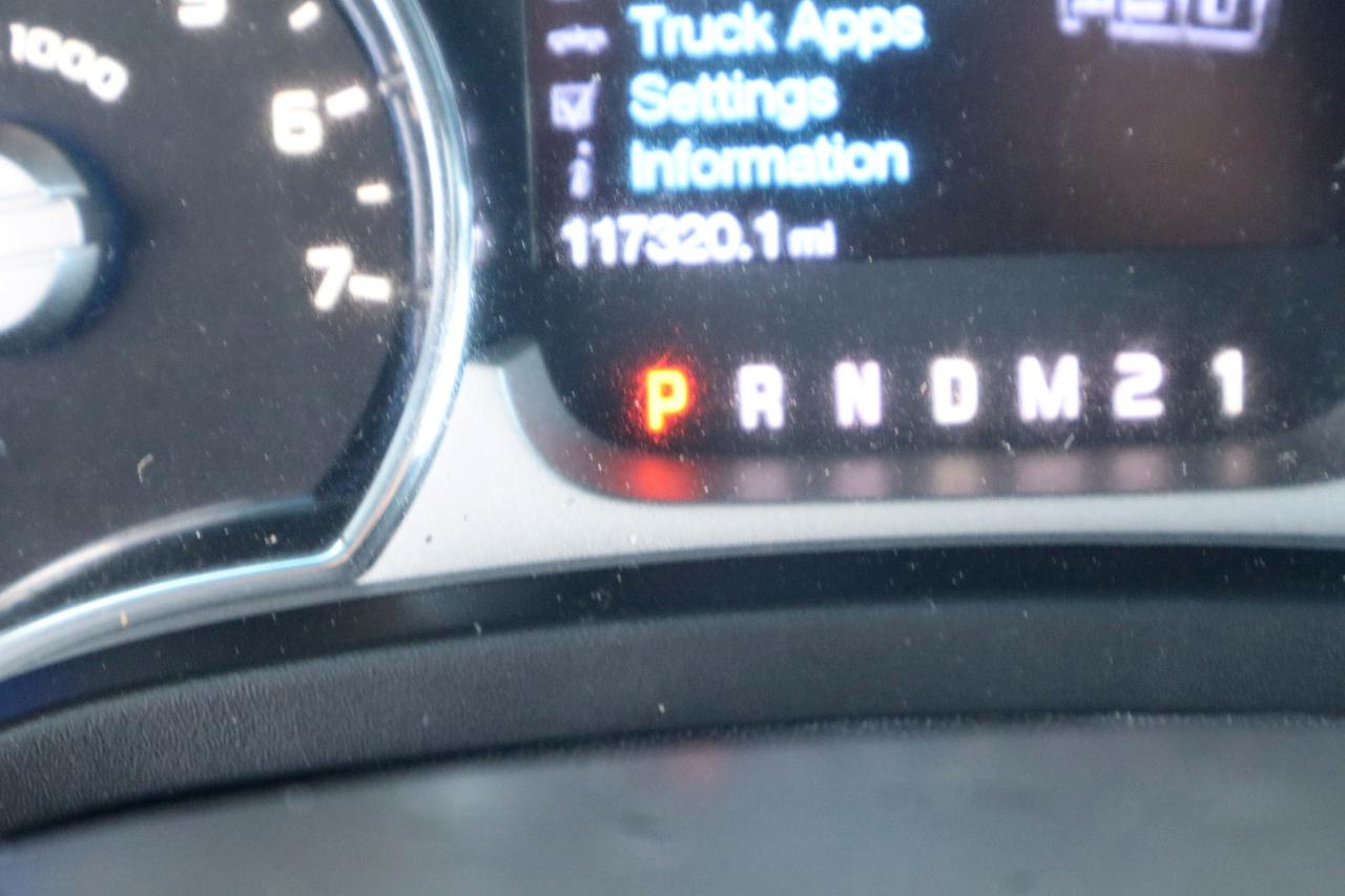 Ford F-150 2WD SuperCrew 145" Platinum 2013